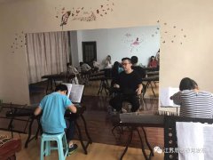 蒋周健亲赴丹阳为孩子们排练